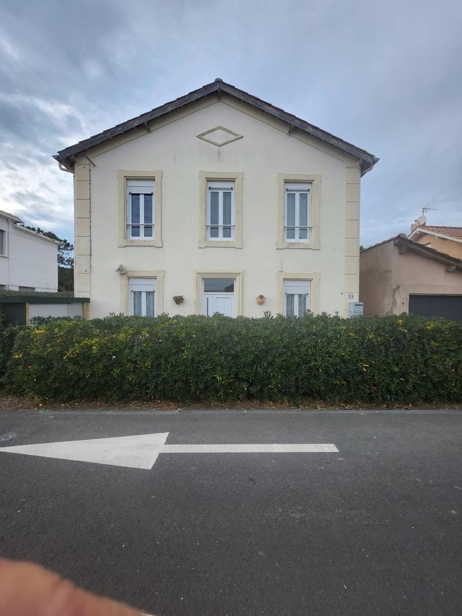 Le Peche Mignon - Appart 1 - Locationlatamarissiere Agde Exterior photo